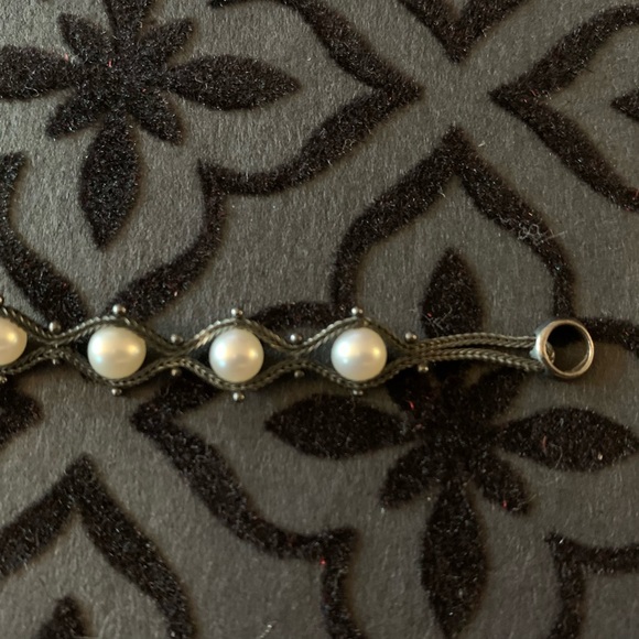 Holiday SALE - 🎄🎄🎄🎄Ten Thousand Things Scallop Silver/Pearl Bracelet - Picture 5 of 9